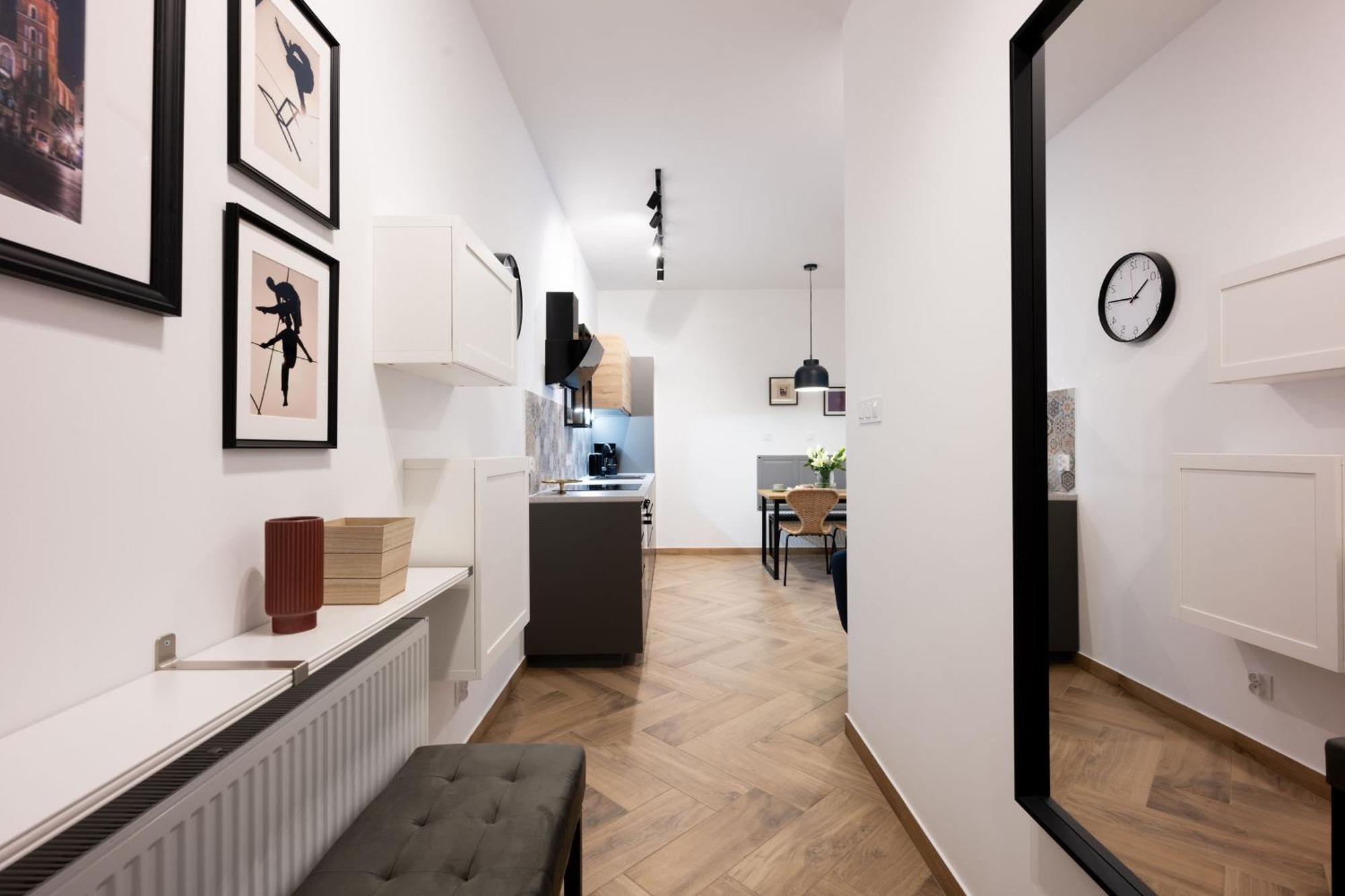 Native Apartments Pulaskiego 6 كراكوفيا المظهر الخارجي الصورة